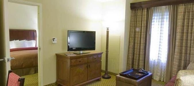 Фото Homewood Suites by Hilton Miami Airport West