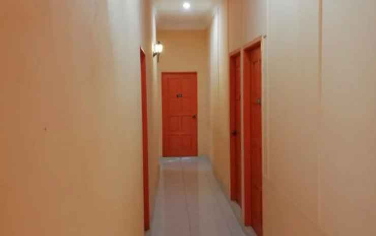 Фото Hotel by Lawang Suites