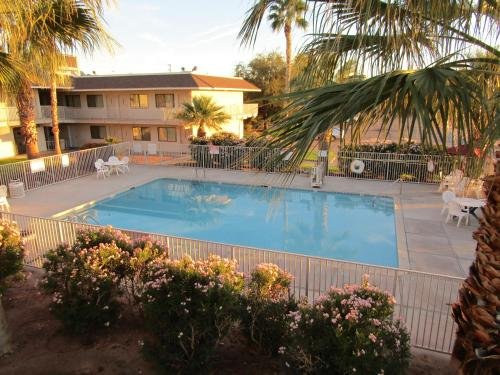 Фото Budgetel Inn & Suites Yuma