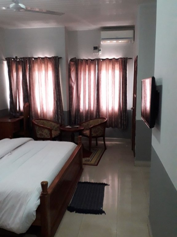 Фото Bella Luxury Hotel