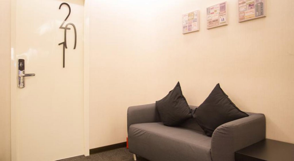 Фото Fun Inn Taipei