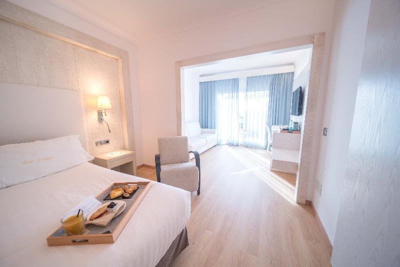 Фото Hotel Saratoga