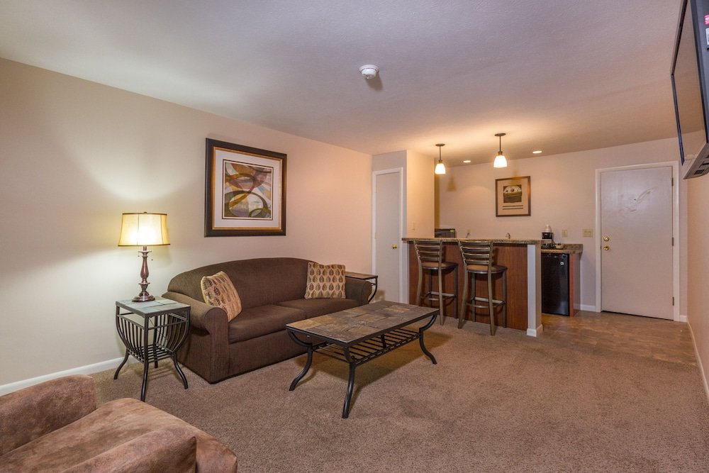 Фото Terrace Bay Hotel