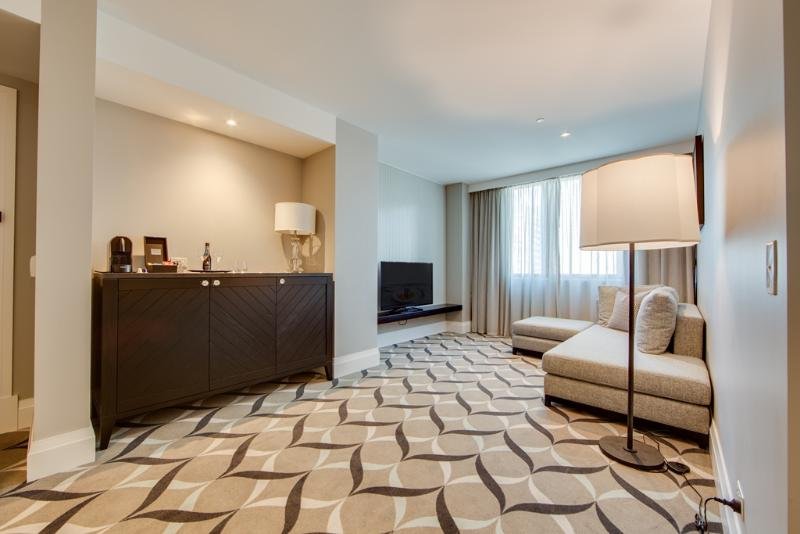 Фото Mayfair Hotel