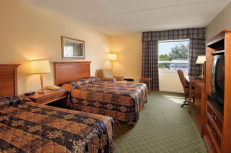 Фото Ramada by Wyndham London