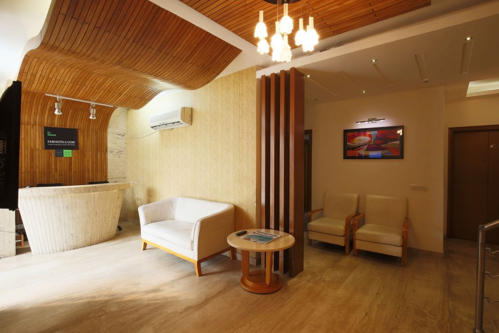 Фото FabHotel Grd Dlf Square