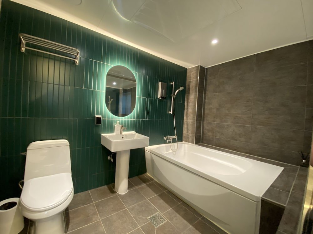 Фото Uh Suite The Haendae