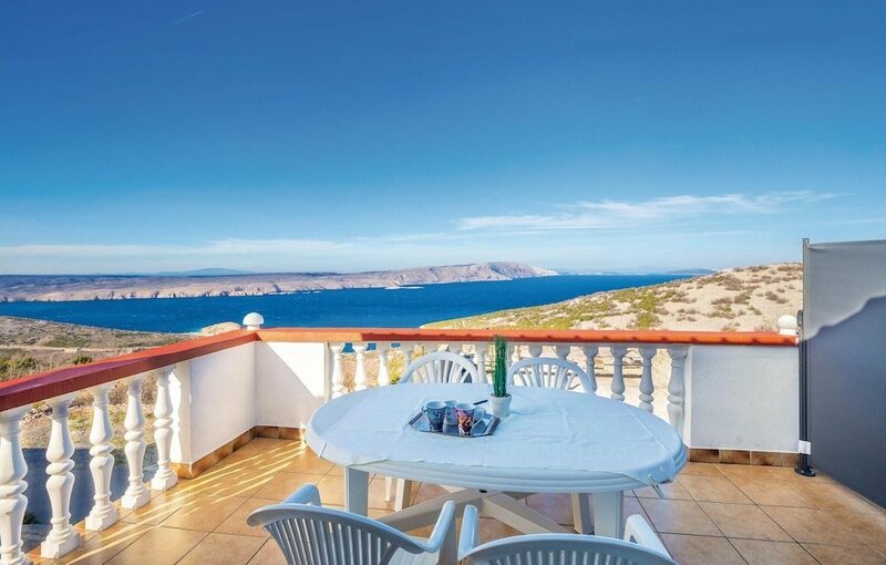 Stunning Apartment in Stinica With Wifi and 1 Bedrooms
