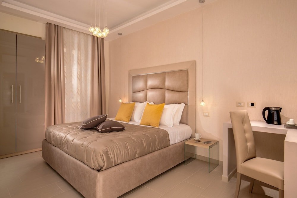 Фото Borgognona Rooms