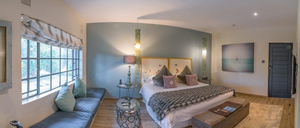 Фото Latitude 13 Degrees