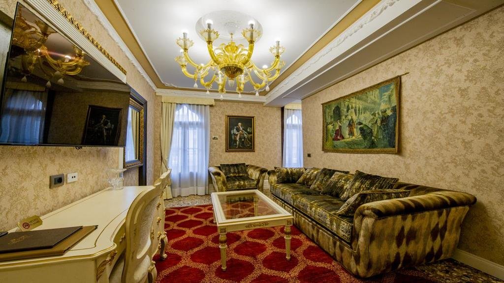 Фото Ego Boutique Hotel