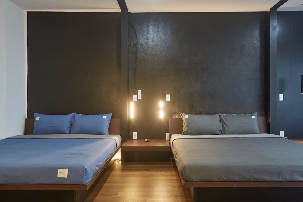 Фото The Garden Capsule Hotel