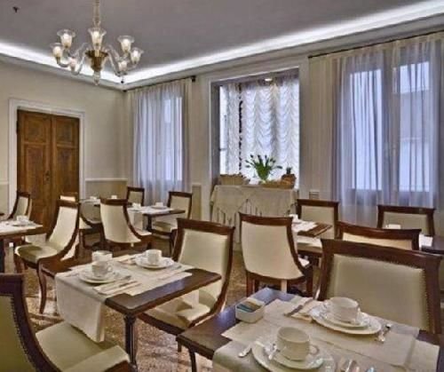 Фото Hotel Dell'Opera