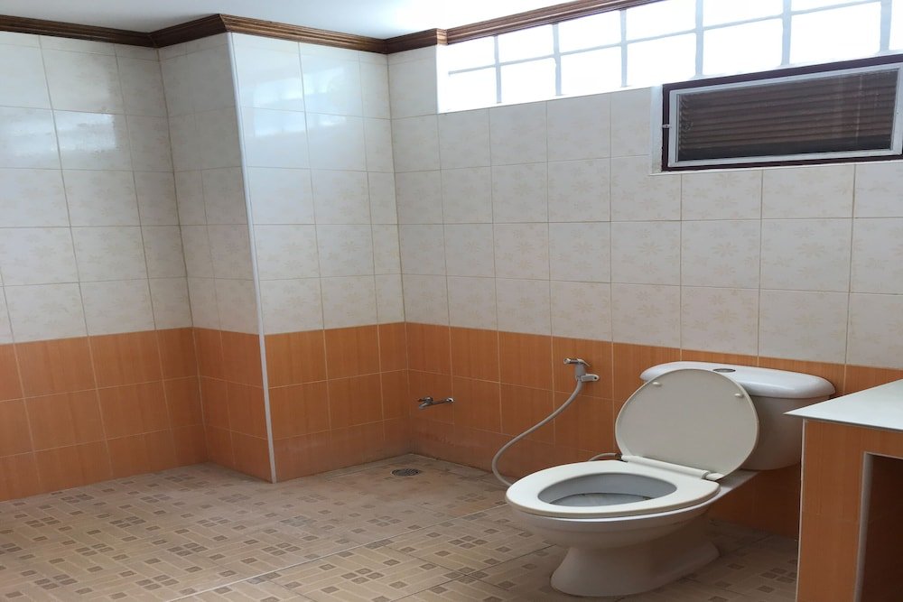 Фото Oyo 75334 Train Hotel