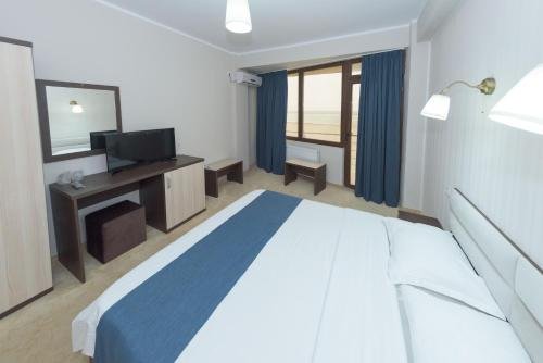 Фото Hotel Promenada