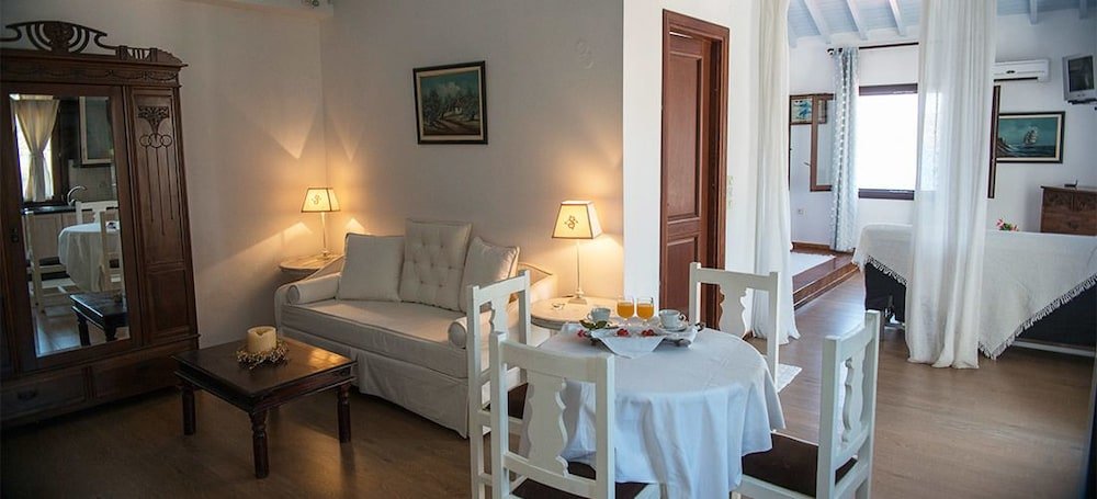 Фото Clara Hotel