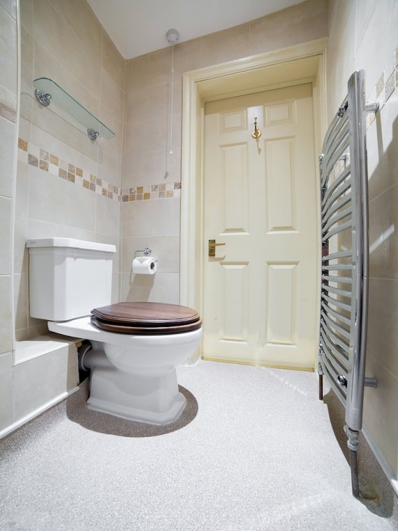 Фото Oyo Bailbrook Lodge