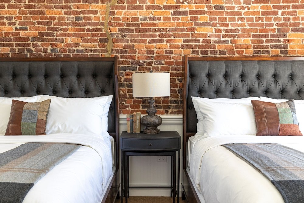 Фото Holbrooke Hotel