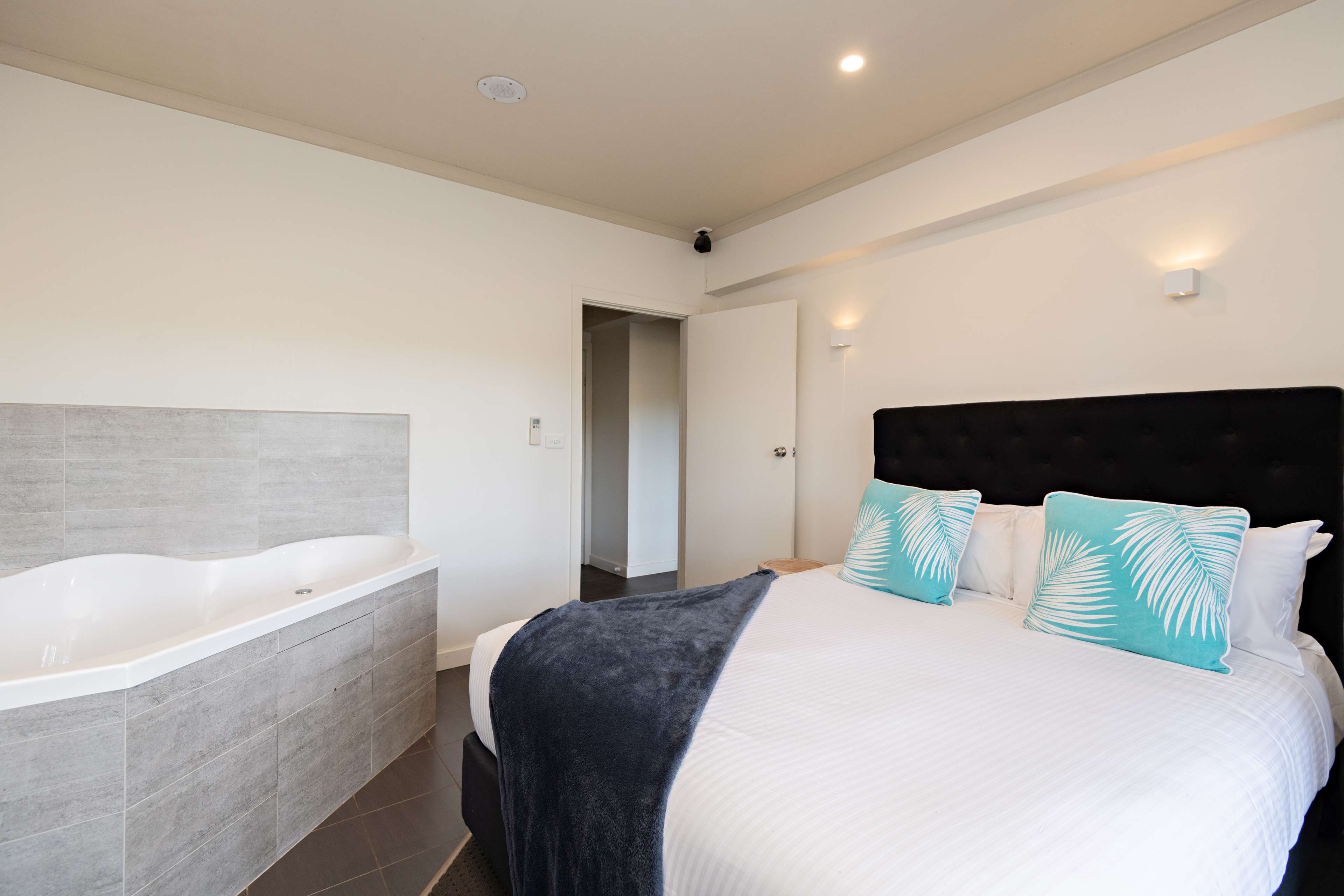 Фото Lincoln Downs Resort 