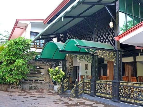 Фото Grand Crown Hotel