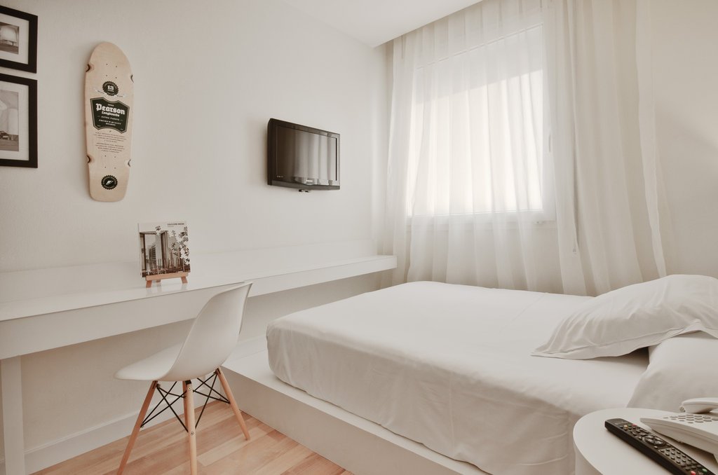 Фото Pol & Grace Hotel