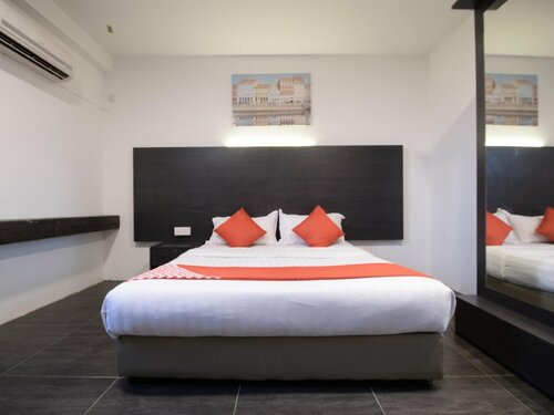 Гостиница Lucky 11 Hotel