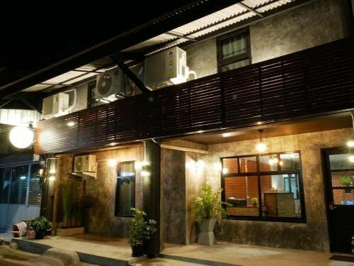 Гостиница Neat Hostel в Чиангмае