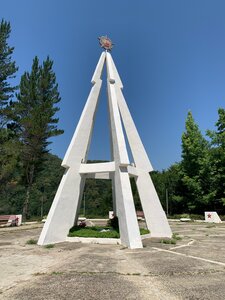 Воинам-односельчанам, павшим в годы Великой Отечественной войны (Краснодарский край, городской округ Сочи, село Барановка (Лазаревский район), Золотая улица), памятник, мемориал в Сочи