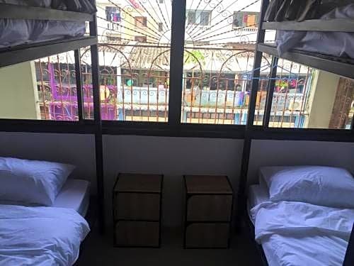 Фото Backpack Station - Hostel