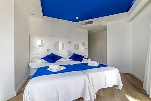 Фото Welikehotel Triton Beach Hotel