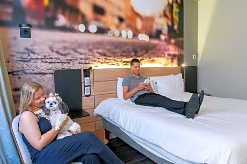 Фото Novotel Curitiba Batel