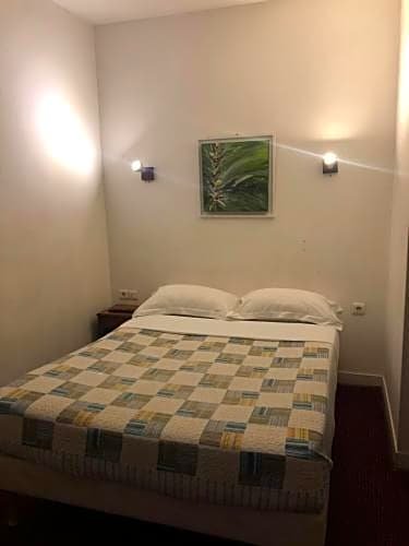 Фото Hotel Chevallier