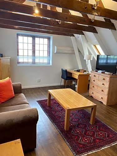 Фото Cotswold Guest House