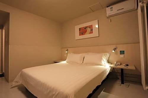 Фото Jinjiang Inn Beijing Wangfujing