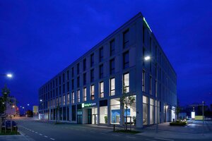 отель Holiday Inn Express Regensburg