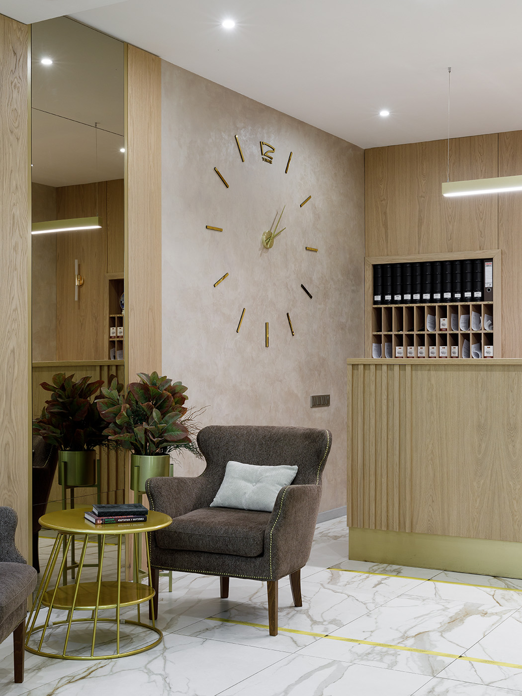 Фото Династия