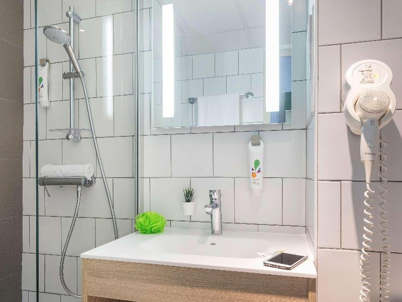 Фото Ibis Styles Toulouse Centre Gare