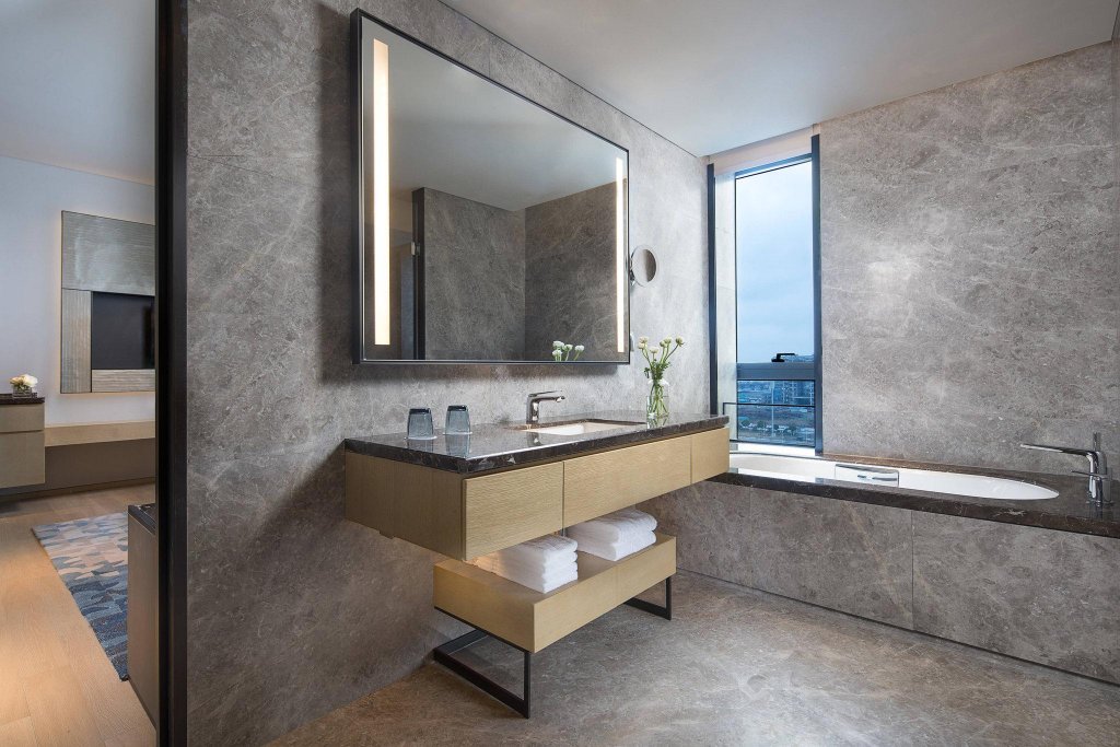 Фото Courtyard by Marriott Shanghai Hongqiao