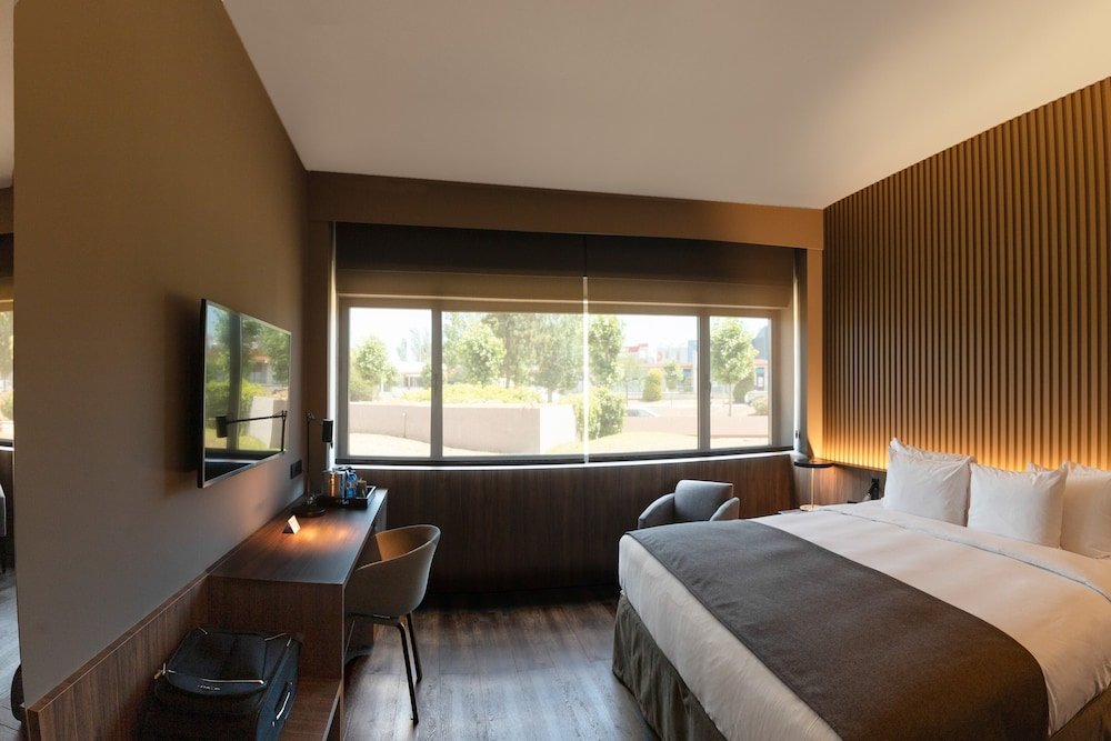 Фото Barcelona Airport Hotel