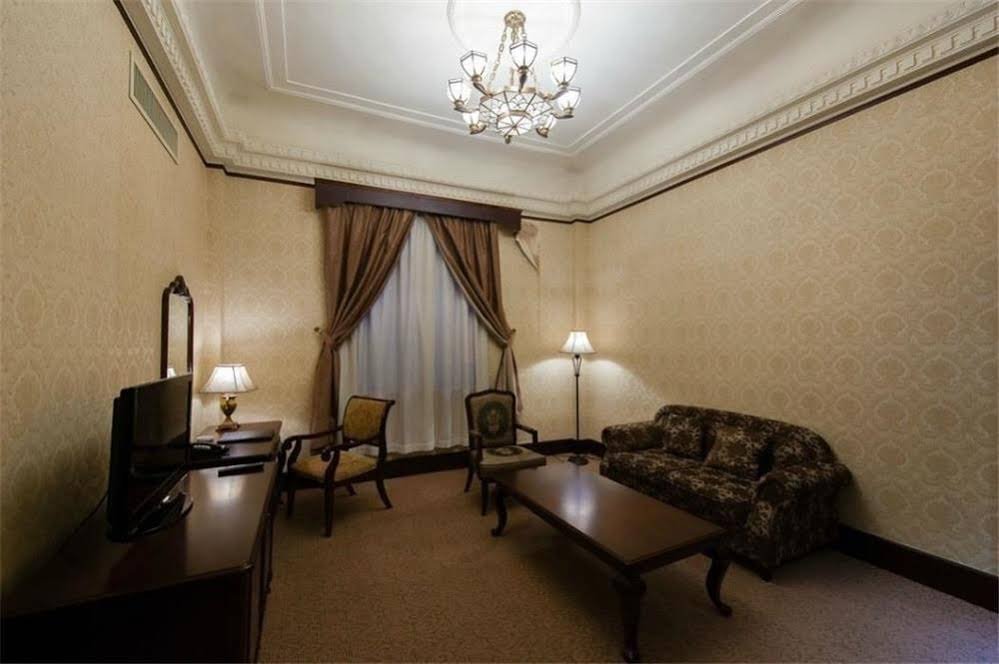 Фото Tianjin First Hotel