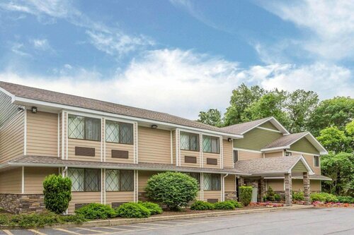 Гостиница Quality Inn Hyde Park Poughkeepsie North