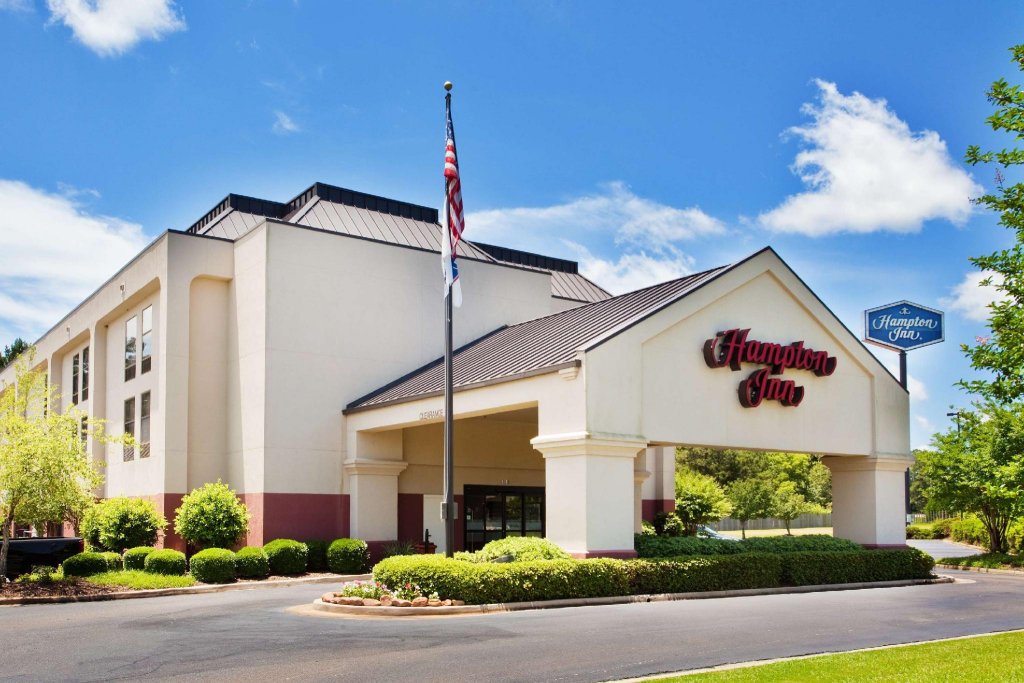 Фото Hampton Inn Brookhaven