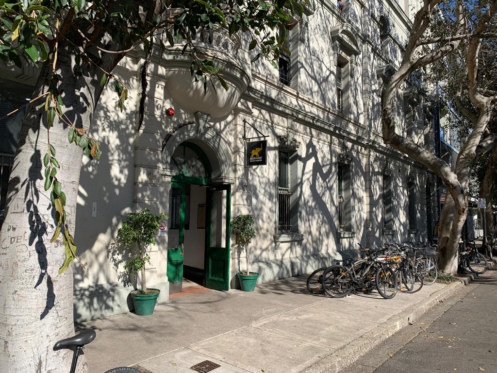 Фото отеля 1