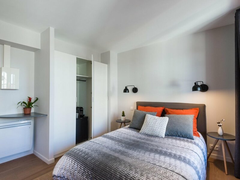 Гостиница Hyper Centre Chambre au Calme в Лилле