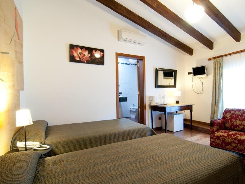 Фото Hotel Segles