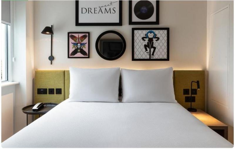 Фото Hampton by Hilton High Wycombe