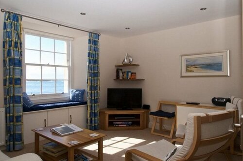 Hotel Quayside Cottage, East Lothian Council, photo