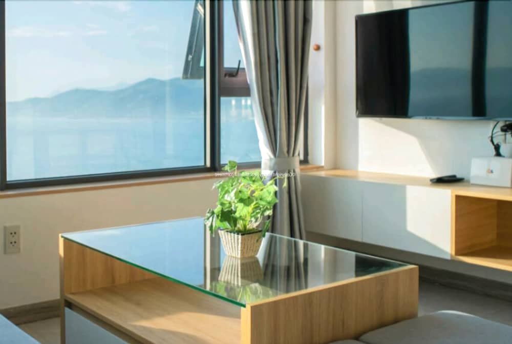 Фото Hqh Sea View Apartment