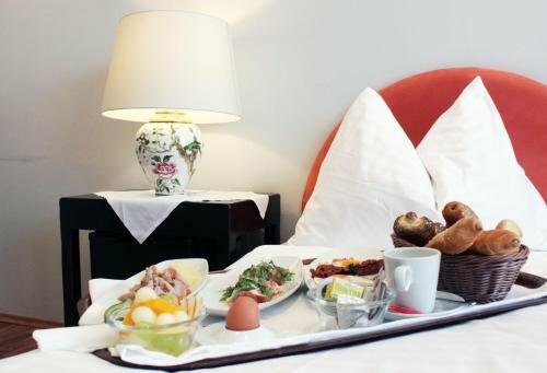 Гостиница Stadthotel Restaurant Auerhahn