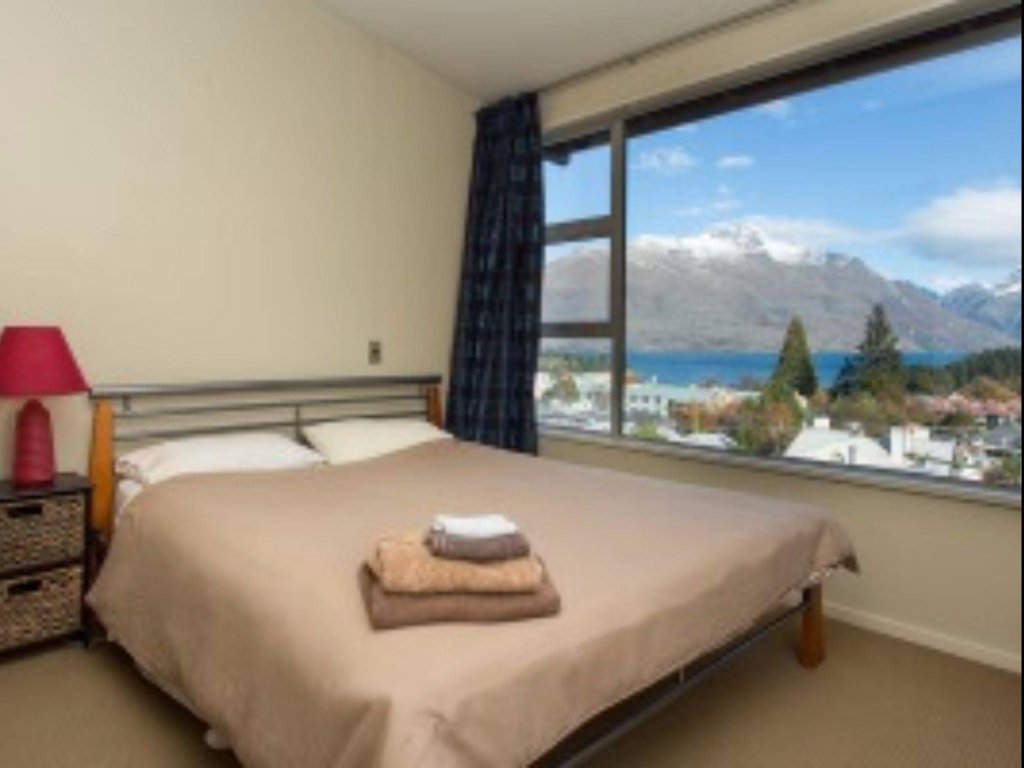 Фото Villa Two at Vailmont Queenstown